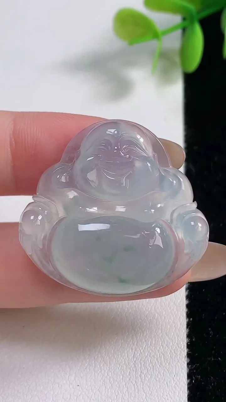 天然A货翡翠种飘花佛公吊坠，尺寸31-33.2-7，重量:10.17g
11月10日