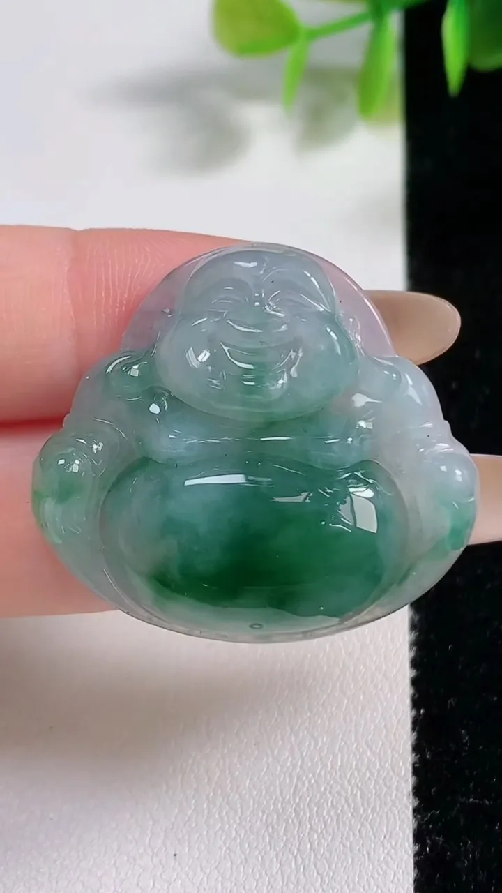 天然A货翡翠冰种飘花佛公吊坠，尺寸31-34.6-6.5，重量:10.69g
11月10日