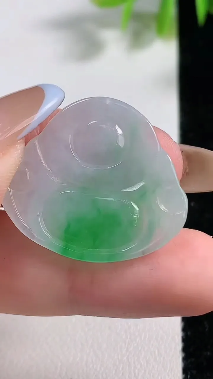 天然A货翡翠佛公吊坠，尺寸24.4-27.5-4.3，重量:4.63g
11月10日