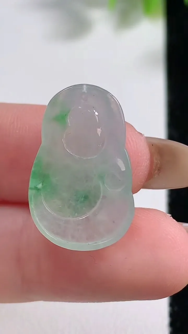 天然A货翡翠财神爷吊坠，尺寸22.2-14.6-4.3，重量:3.06g
11月10日