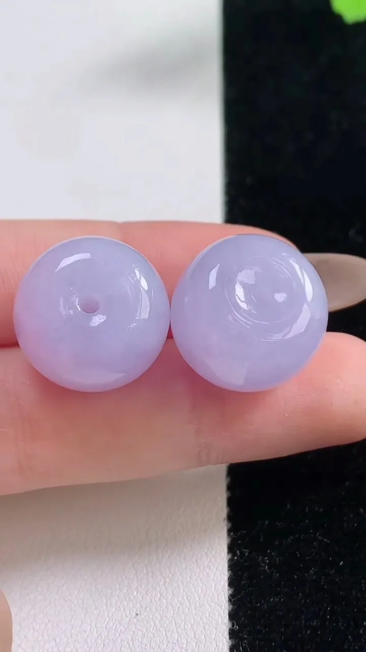 天然A货翡翠冰种紫罗兰路路通吊坠一对，尺寸16.7-12.2，重量:15.20g
11月10日