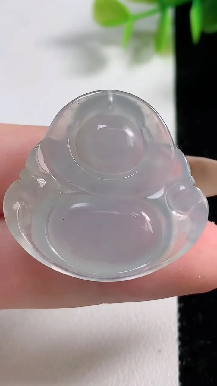 天然A货翡翠佛公吊坠，尺寸30.2-32-6.8，重量:9.40g
11月10日