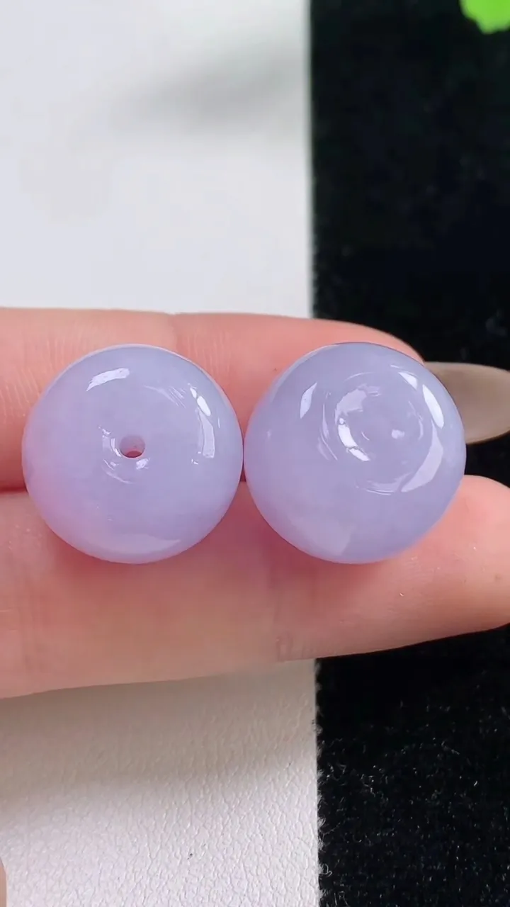 天然A货翡翠冰种紫罗兰路路通吊坠一对，尺寸16.7-12.2，重量:15.20g
11月10日