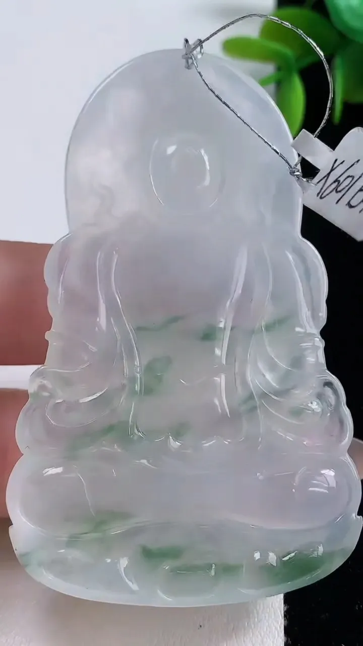 天然A货翡翠度母观音菩萨吊坠，尺寸69.2-43.2-6.2，重量:31.20g
11月10日
