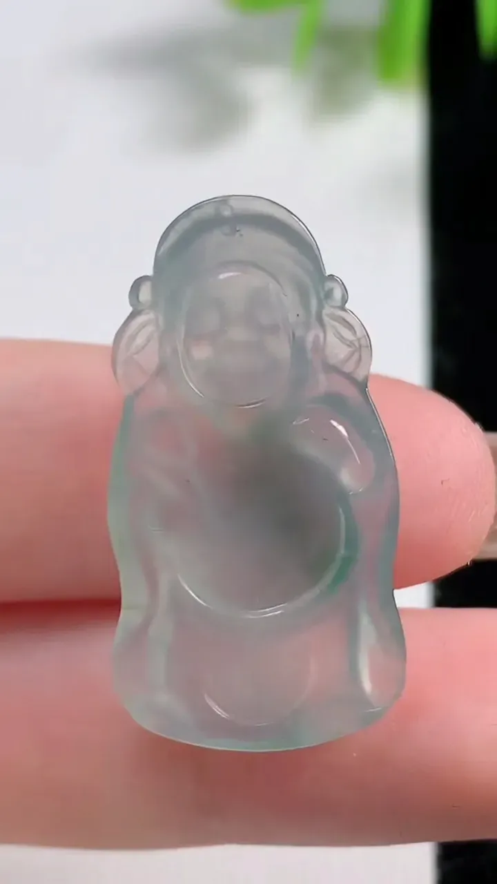天然A货翡翠财神爷吊坠，尺寸31-16.6-4.3，重量:4.09g
11月10日