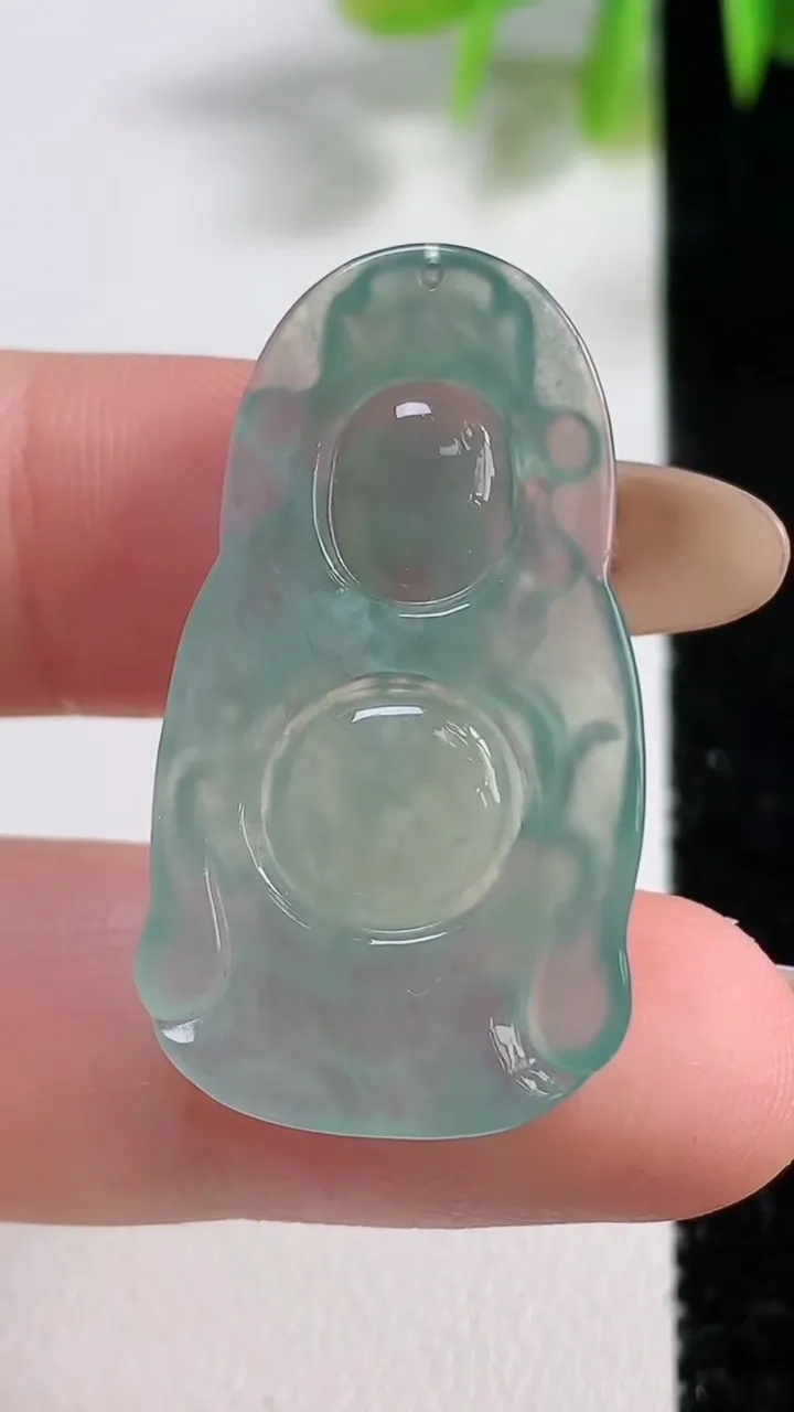 天然A货翡翠财神爷吊坠，尺寸34.7-18.8-3.2，重量:4.74g
11月10日