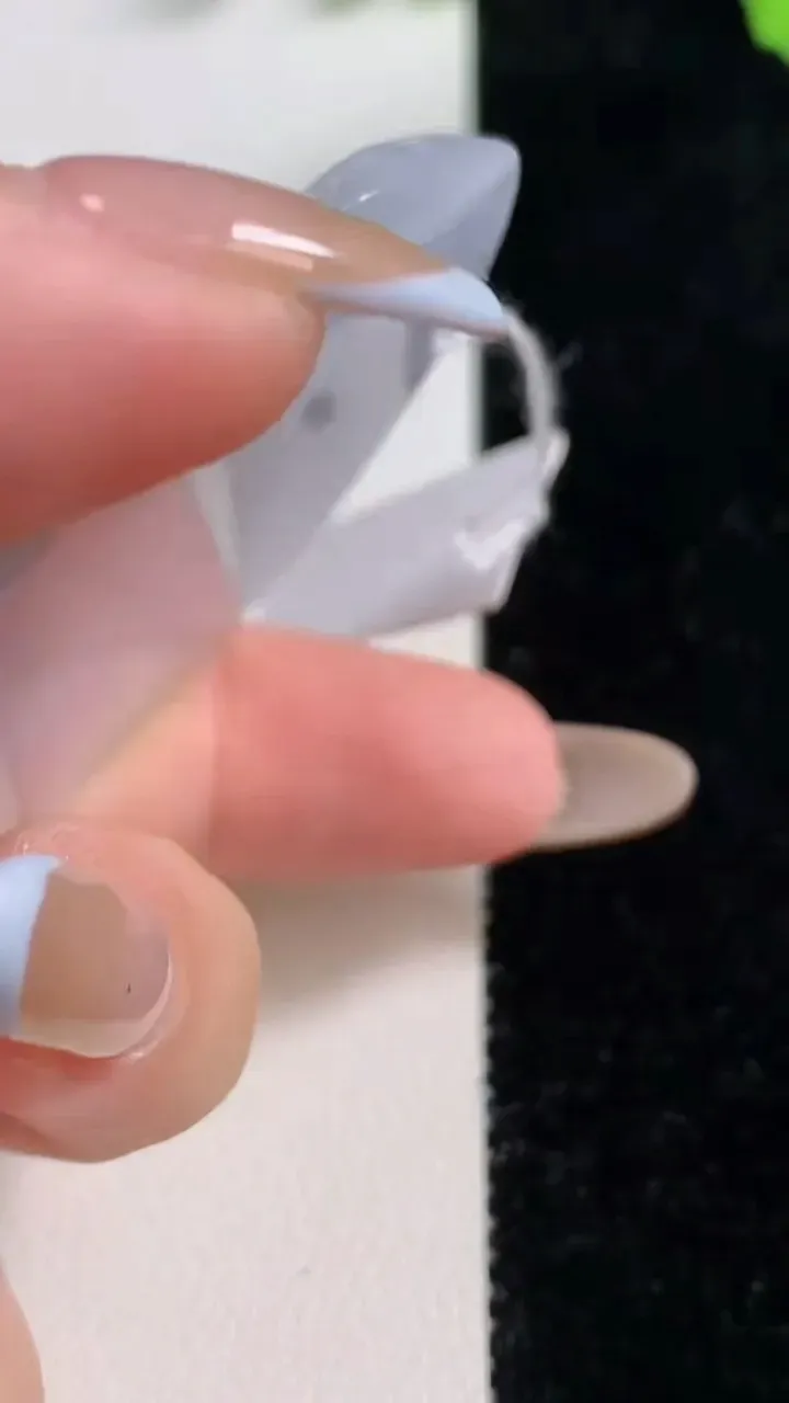 天然A货翡翠龙牌吊坠，尺寸56.2-43.4-8.3，重量:39.05g
11月10日