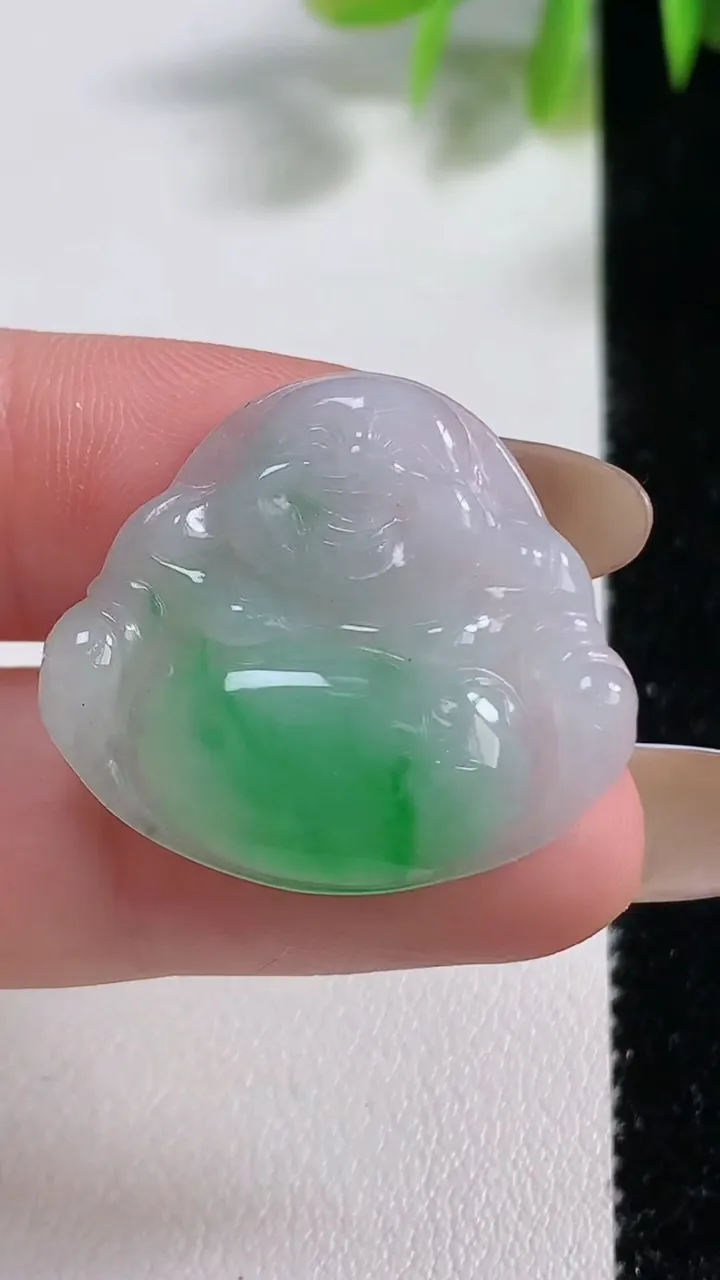 天然A货翡翠佛公吊坠，尺寸24.4-27.5-4.3，重量:4.63g
11月10日