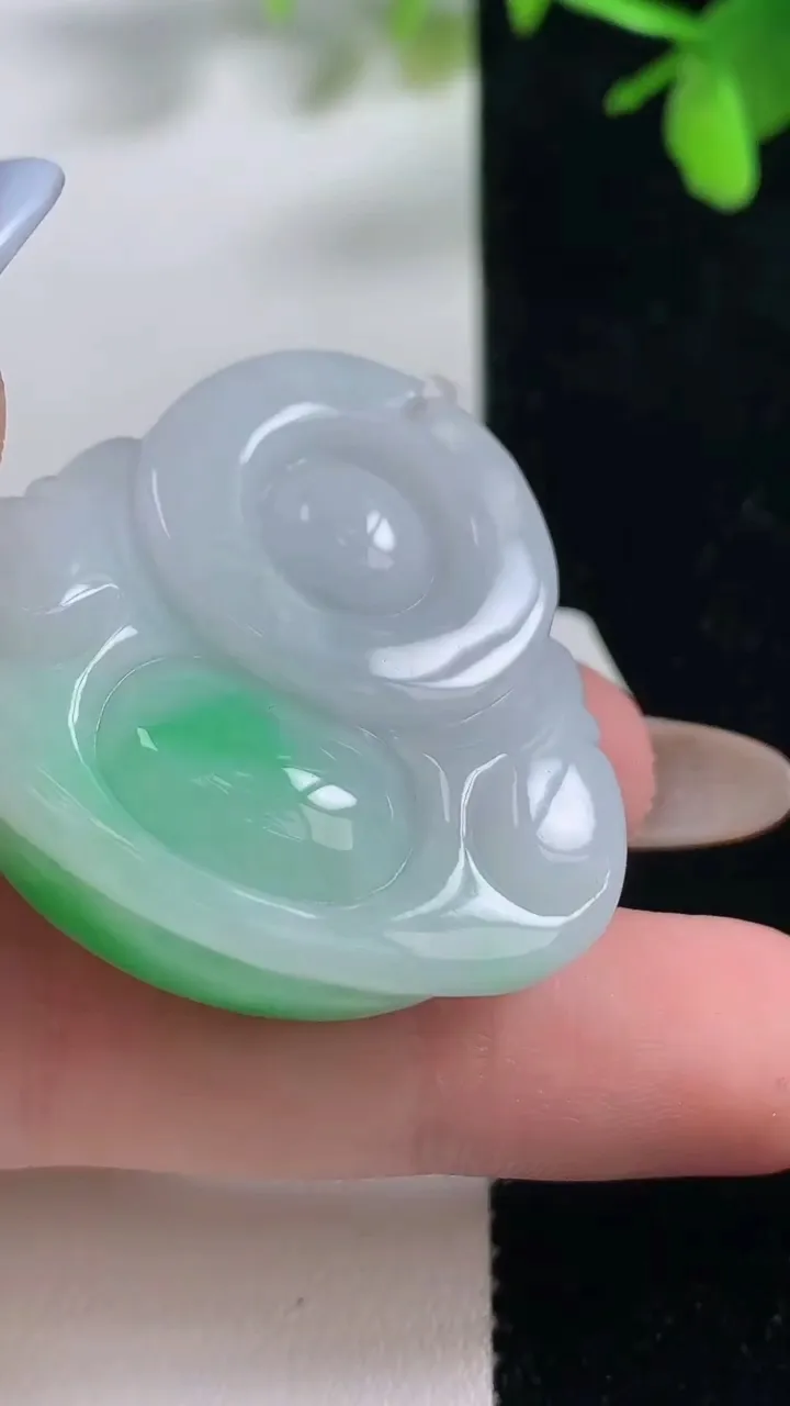 天然A货翡翠佛公吊坠，尺寸35-37.2-13.4，重量:27.90g
11月11日