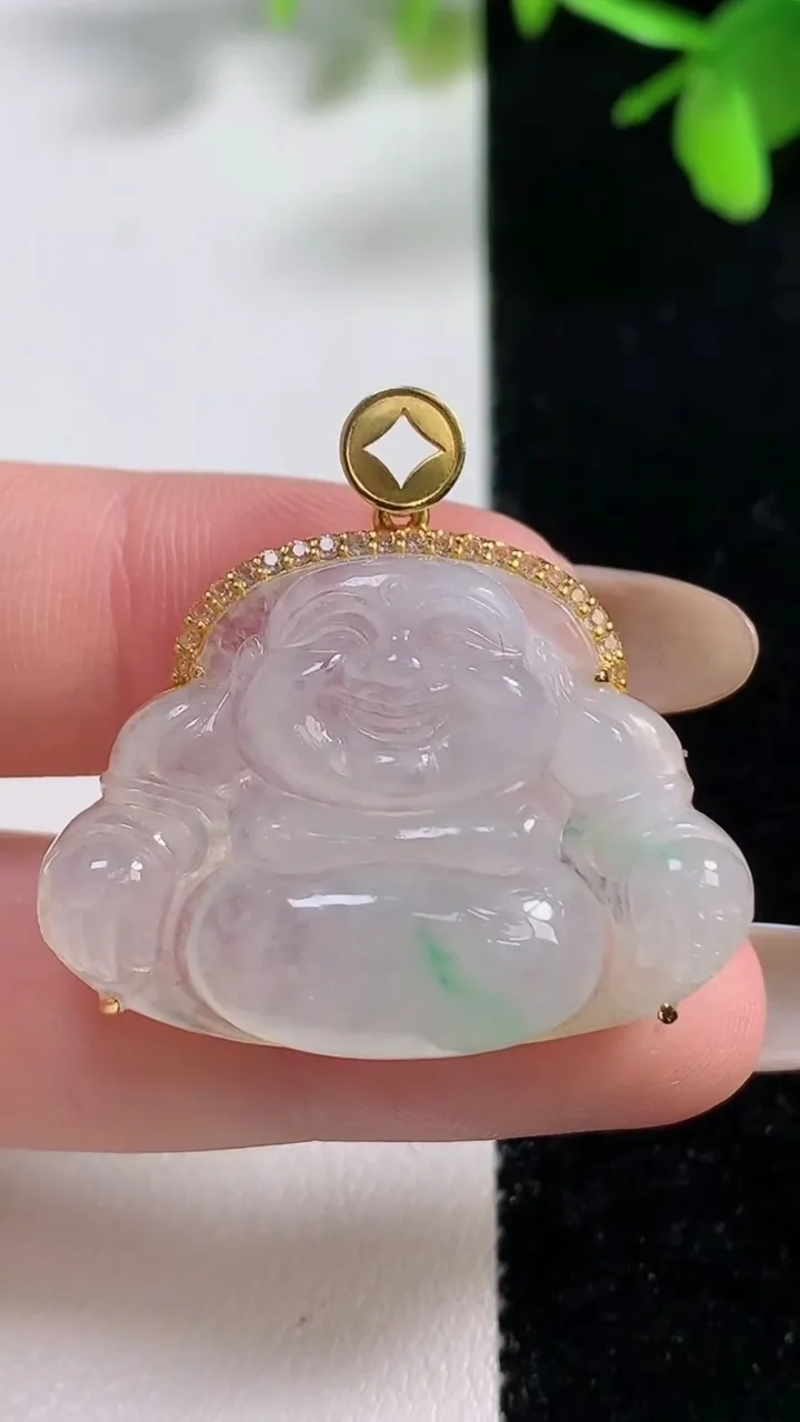 天然A货翡翠佛公吊坠，尺寸31.4-23.3-33.5-8.6，重量:8.30g
11月11日