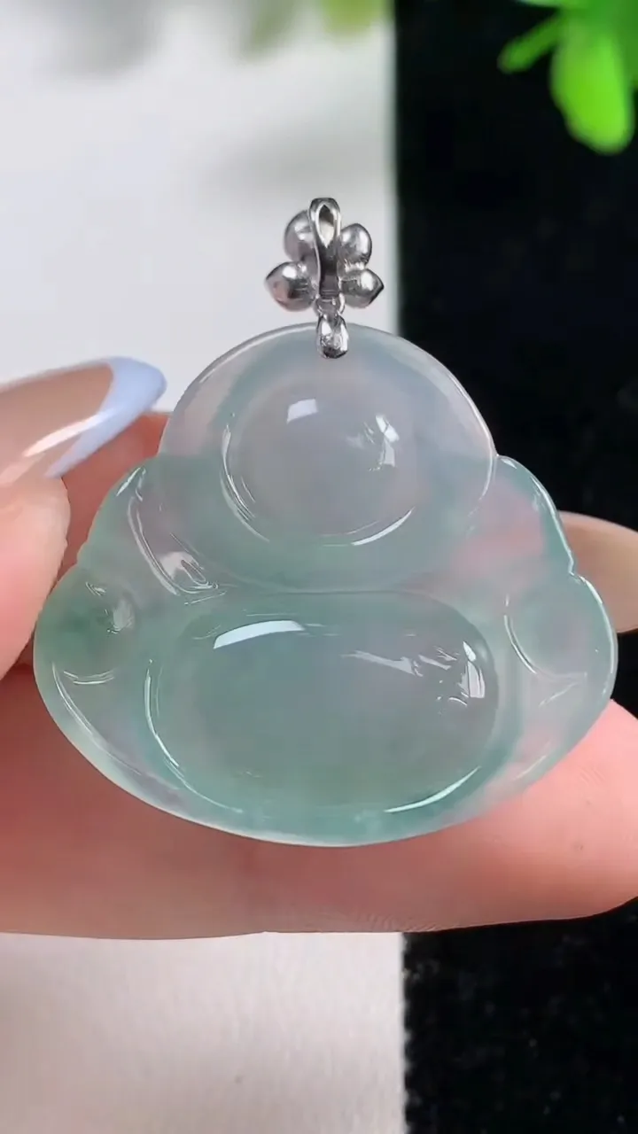 天然A货翡翠佛公吊坠，尺寸28.2-30.8-6.4，重量:8.14g
11月11日