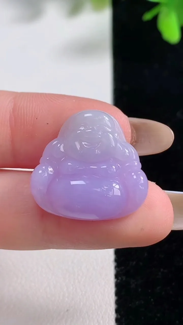 天然A货翡翠冰种紫罗兰佛公吊坠，尺寸20.6-21.5-5，重量:3.66g
11月11日