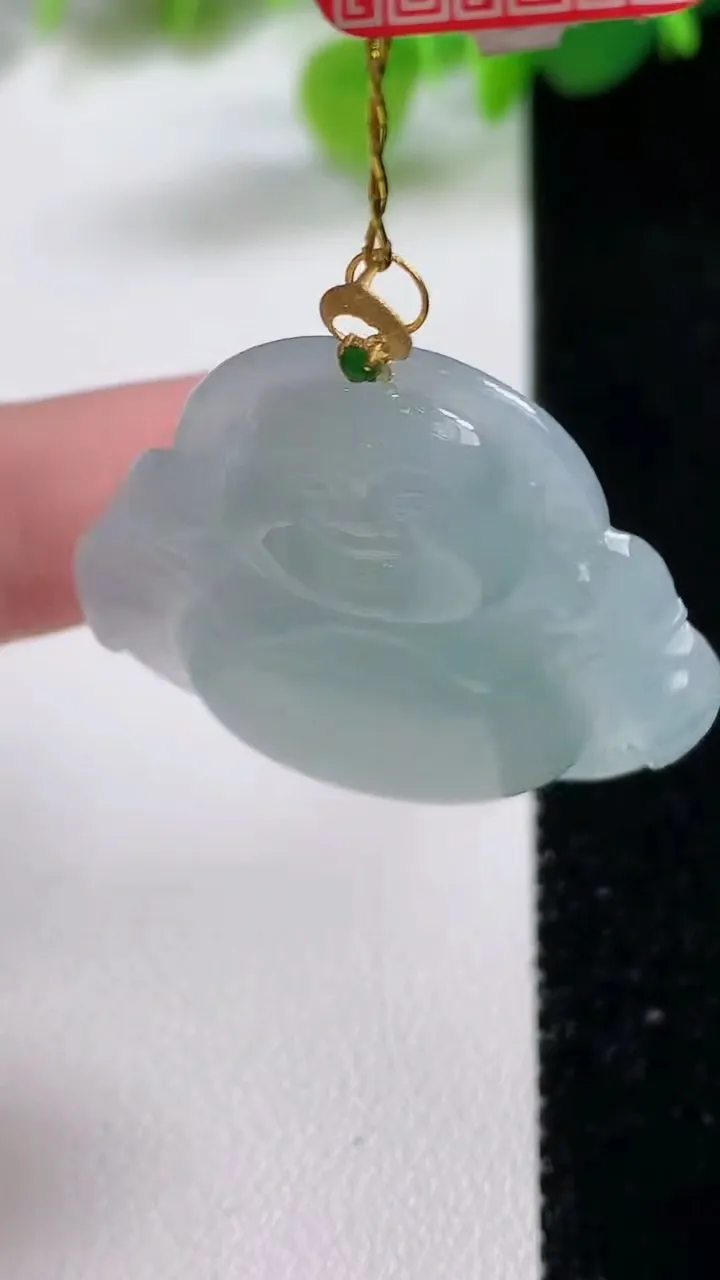 天然A货翡翠佛公吊坠，尺寸31.8-34-6.3，重量:9.76g
11月12日