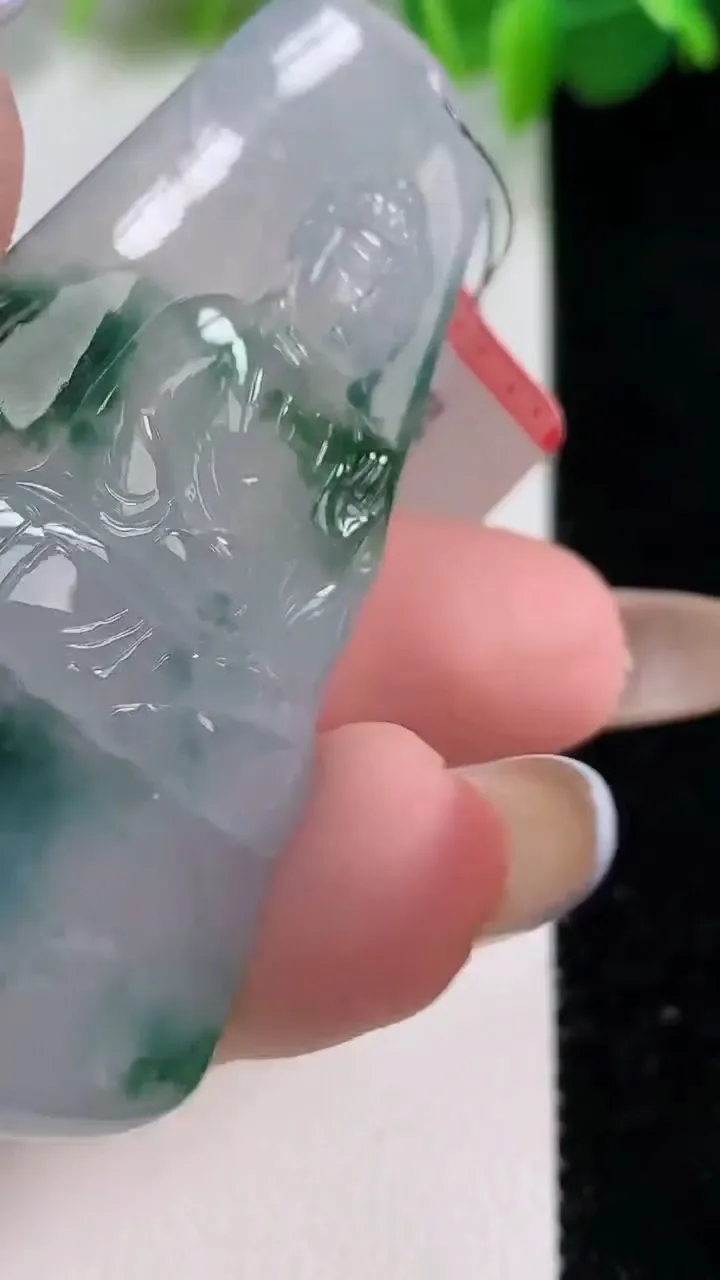 天然A货翡翠冰种飘花阿弥陀佛吊坠，尺寸55.7-32-5.5，重量:18.76g
11月12日