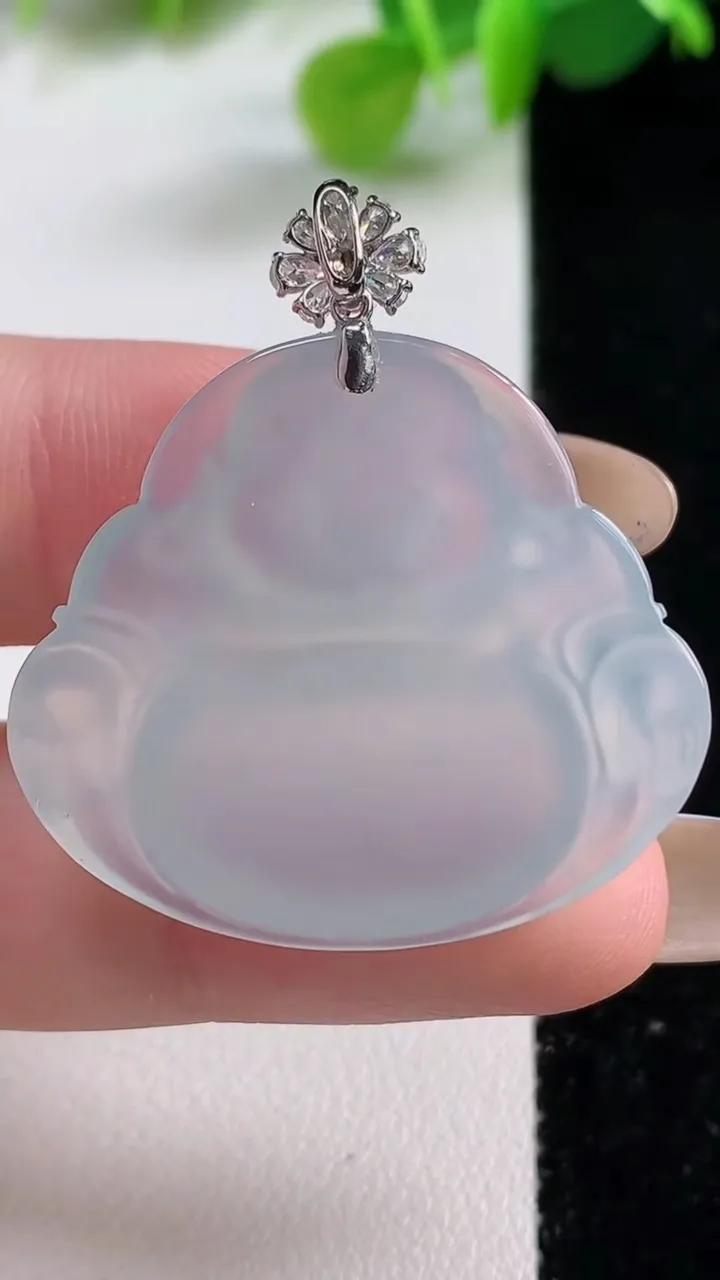 天然A货翡翠佛公吊坠，尺寸28.8-32.3-6，重量:9.40g
11月12日