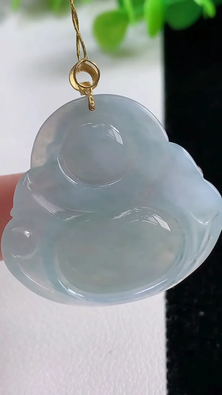 天然A货翡翠佛公吊坠，尺寸31.8-34-6.3，重量:9.76g
11月12日