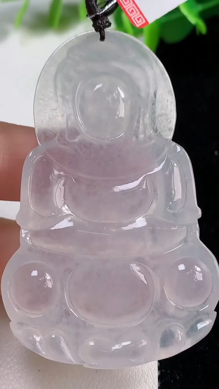 天然A货翡翠种白冰正装观音菩萨吊坠，尺寸64.4-10.2-7，重量:29.93g
11月12日