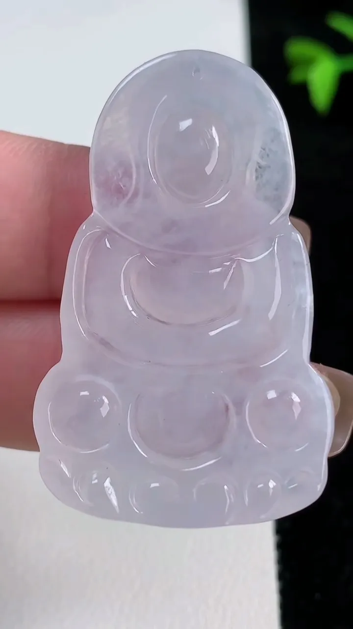 天然A货翡翠观音菩萨吊坠，尺寸44.6-27.5-5.8，重量:12.75g
11月13日