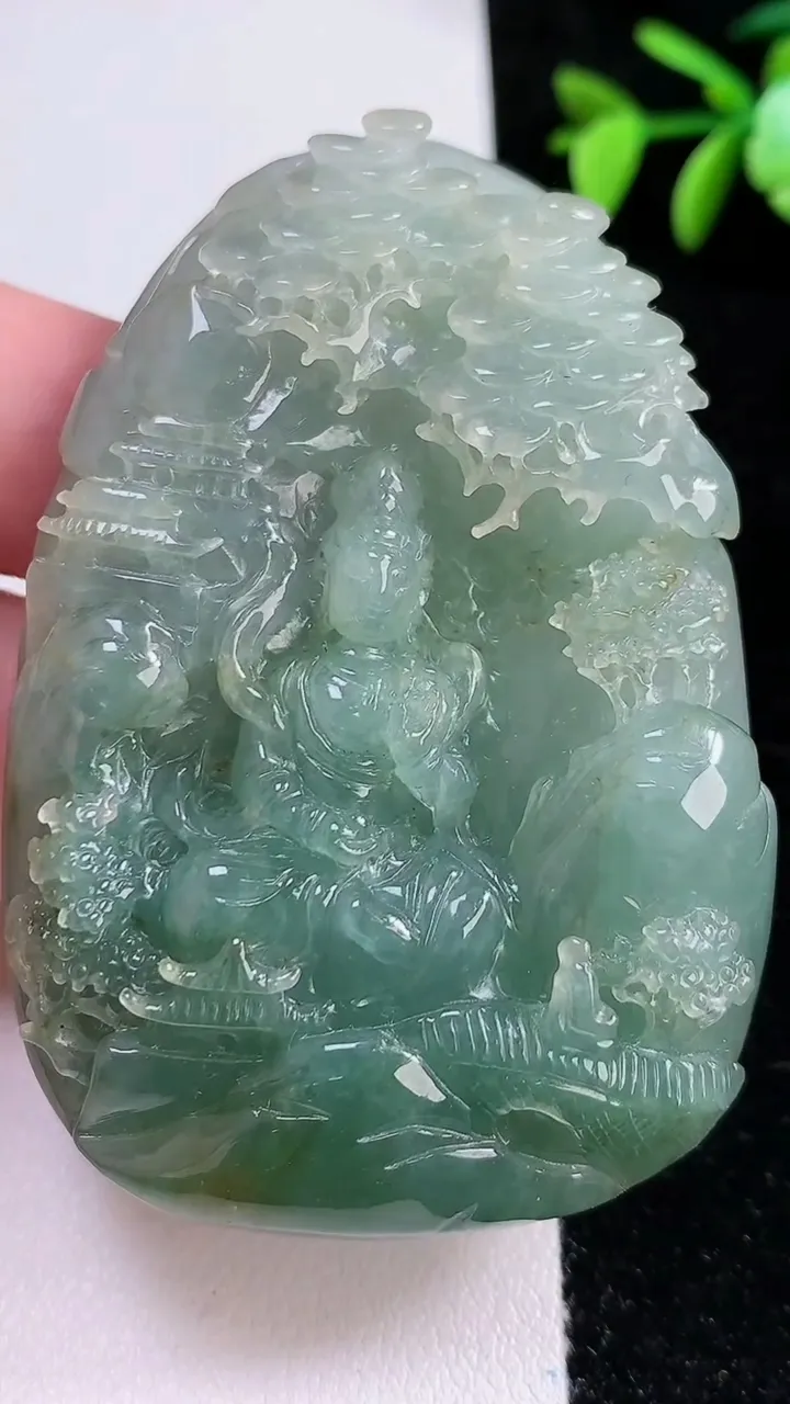 天然A货翡翠山水观音菩萨吊坠，尺寸66-45-14.8，重:84.56g
11月13日