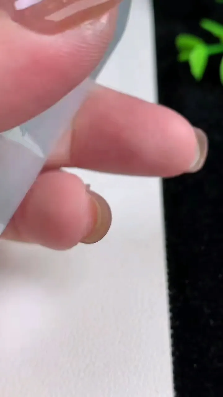 天然A货翡翠山水牌吊坠，尺寸63.3-35-5，重量:24.80g
11月13日