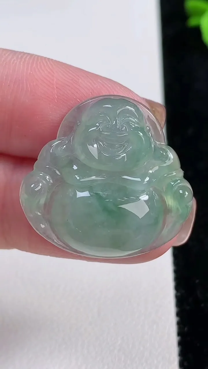 天然A货翡翠佛公吊坠，尺寸25.2-26.8-5.2，重量:5.65g
11月13日