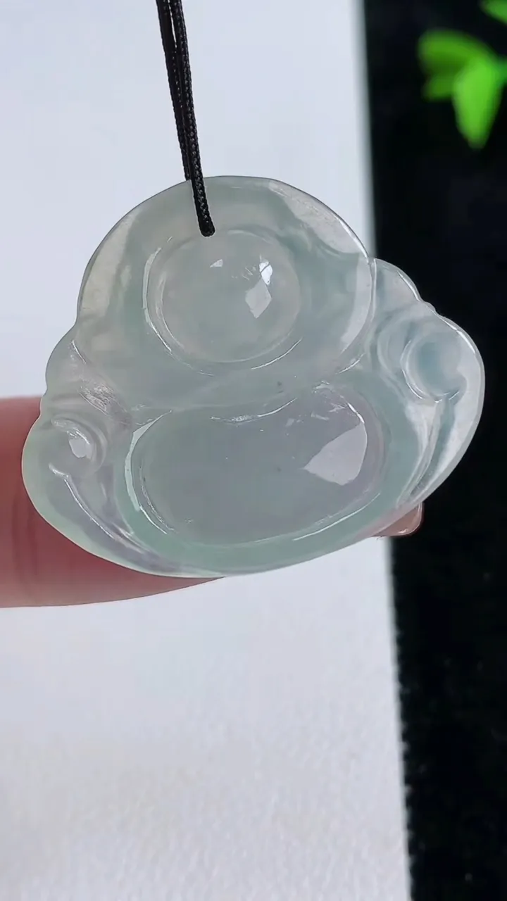 天然A货翡翠佛公吊坠，尺寸25-29.7-4.6，重量:5.10g
11月13日