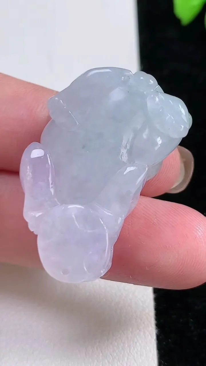 天然A货翡翠貔貅吊坠，尺寸36-20-13，重:21.98g
11月13日