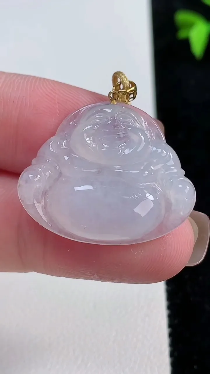 天然A货翡翠种白冰佛公吊坠，尺寸22.8-28-5，重量:5.13g
11月13日