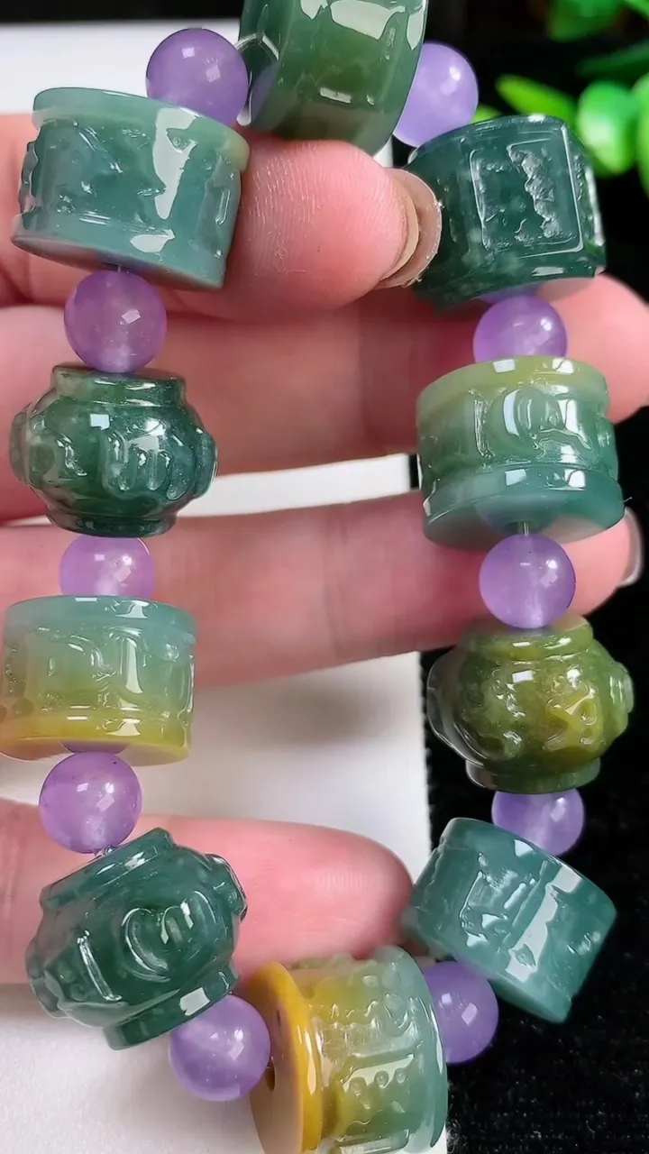 天然A货翡翠双彩路路通手串，尺寸16-11.8，重:86.85g11月13日
工厂直销收藏佳品,种好水足，色泽均匀，有种有色，上手高大气！