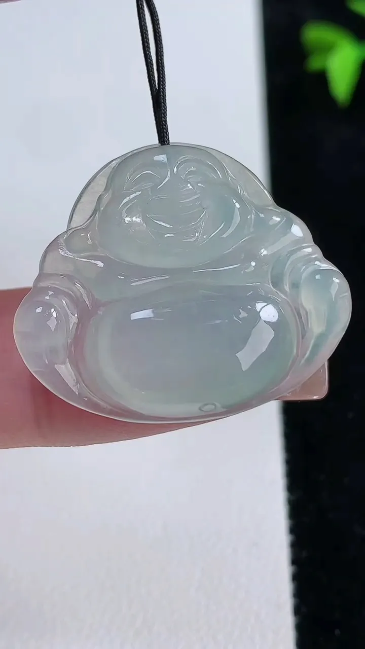 天然A货翡翠佛公吊坠，尺寸25-29.7-4.6，重量:5.10g
11月13日
