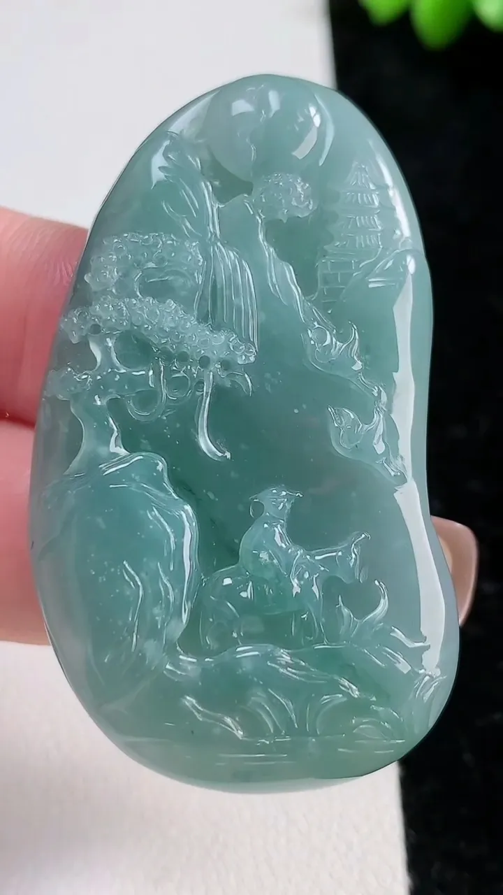 天然A货翡翠山水牌吊坠，尺寸54-31-6.4，重:22.38g
11月13日