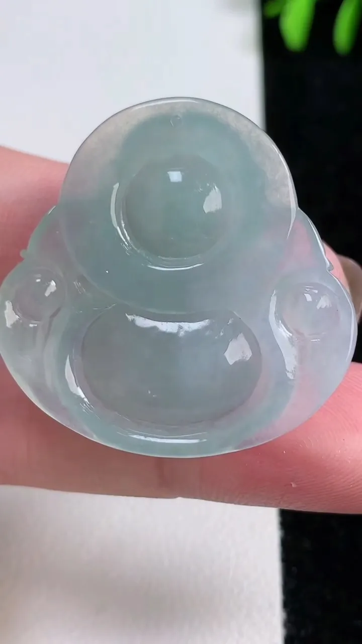 天然A货翡翠平安扣吊坠，尺寸21-6，重量:5.77g
11月14日