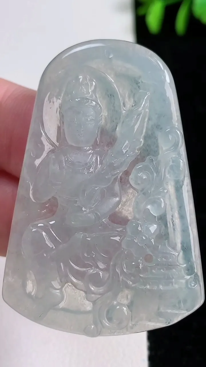 天然A货翡翠文殊菩萨吊坠，尺寸50.5-34.4-4.3，重量:15.65g
11月14日