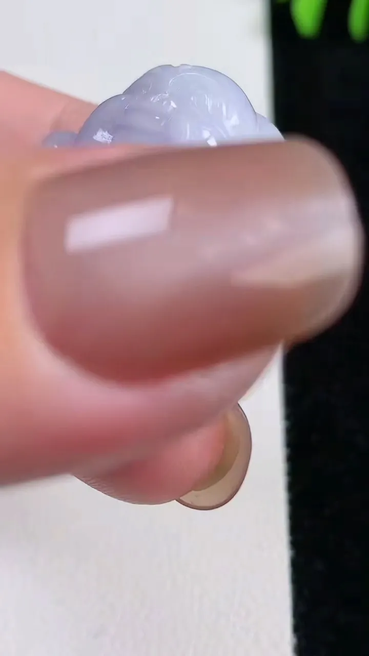 天然A货翡翠紫罗兰佛公吊坠，尺寸34.6-33.2-12.6，重量:26.50g
11月14日