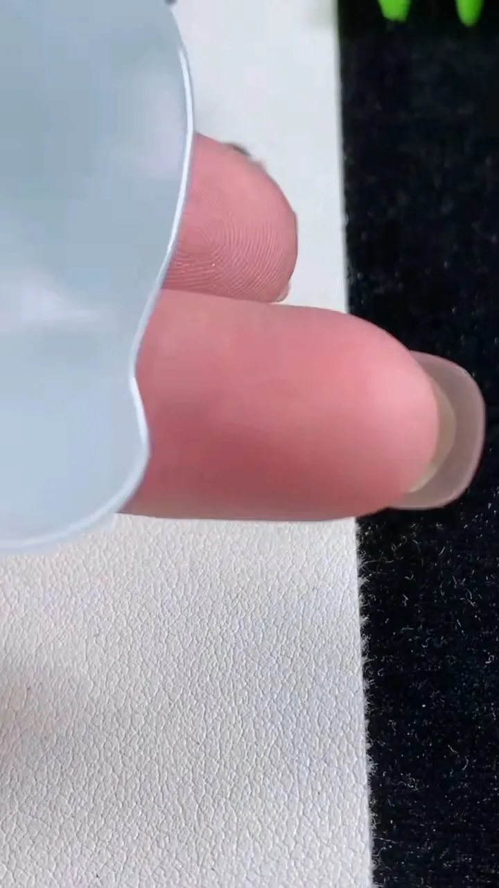 天然A货翡翠飘花观音菩萨吊坠，尺寸49.3-34.7-7.5，重量:27.66g
11月14日