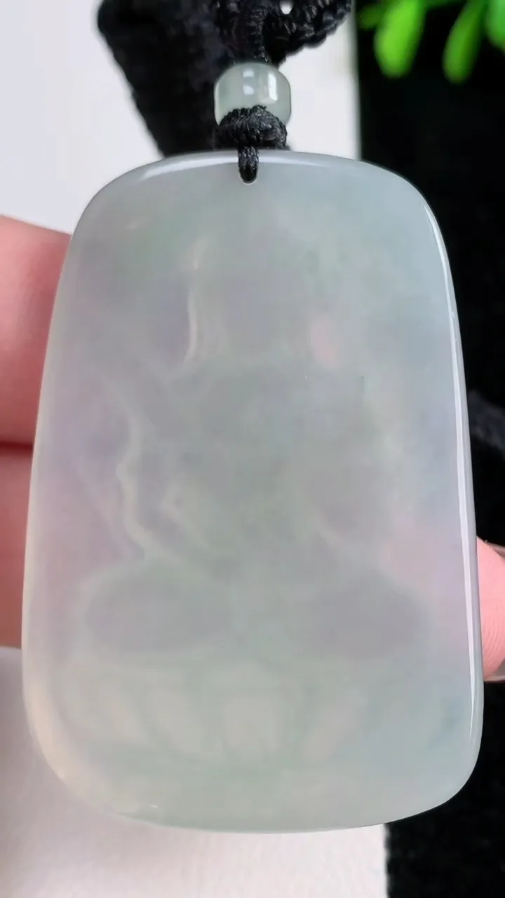 天然A货翡翠虚空藏菩萨吊坠，尺寸49.7-33.7-4.6，重量:23.66g
11月14日