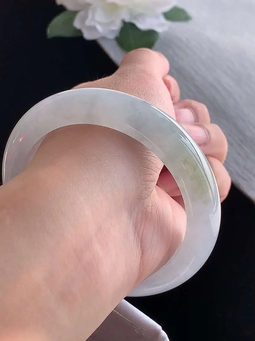 a货翡翠老坑冰种飘黄翡正装正圈手镯58-59圈口  尺寸58×13×9mm 1115