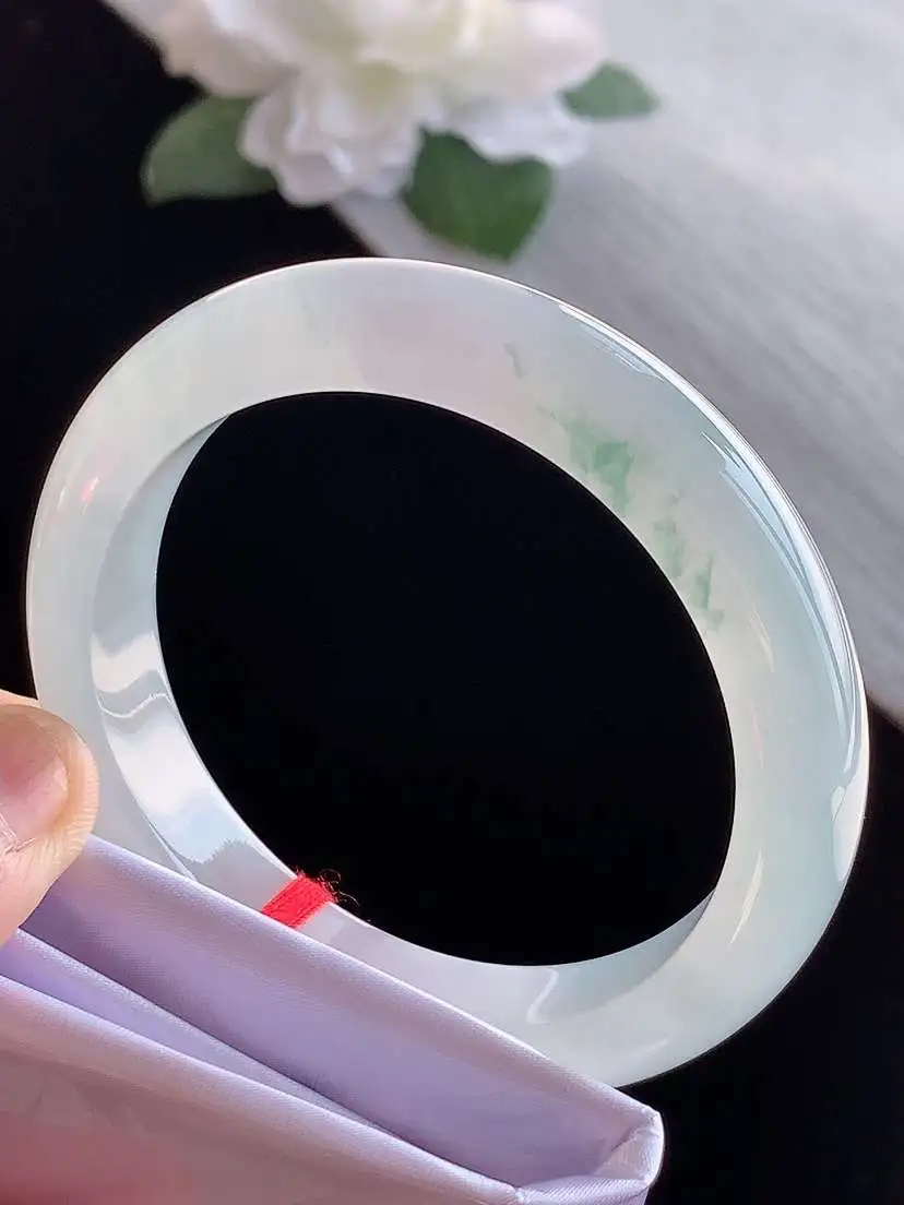 a货翡翠老坑冰种飘花正装正圈手镯54-55圈口  尺寸54.3×11.3×8mm 1115