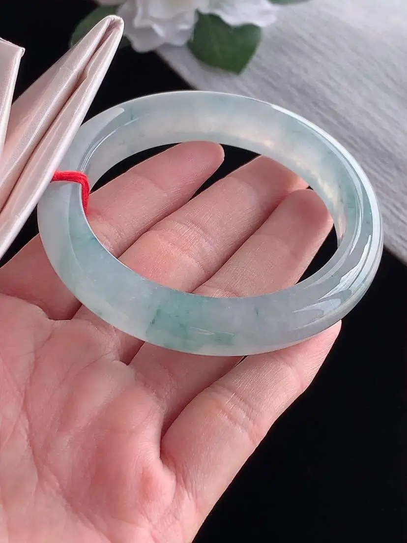 a货翡翠老坑冰种飘花正装正圈手镯55-56圈口  尺寸55.8×11.2×8.5mm 1115