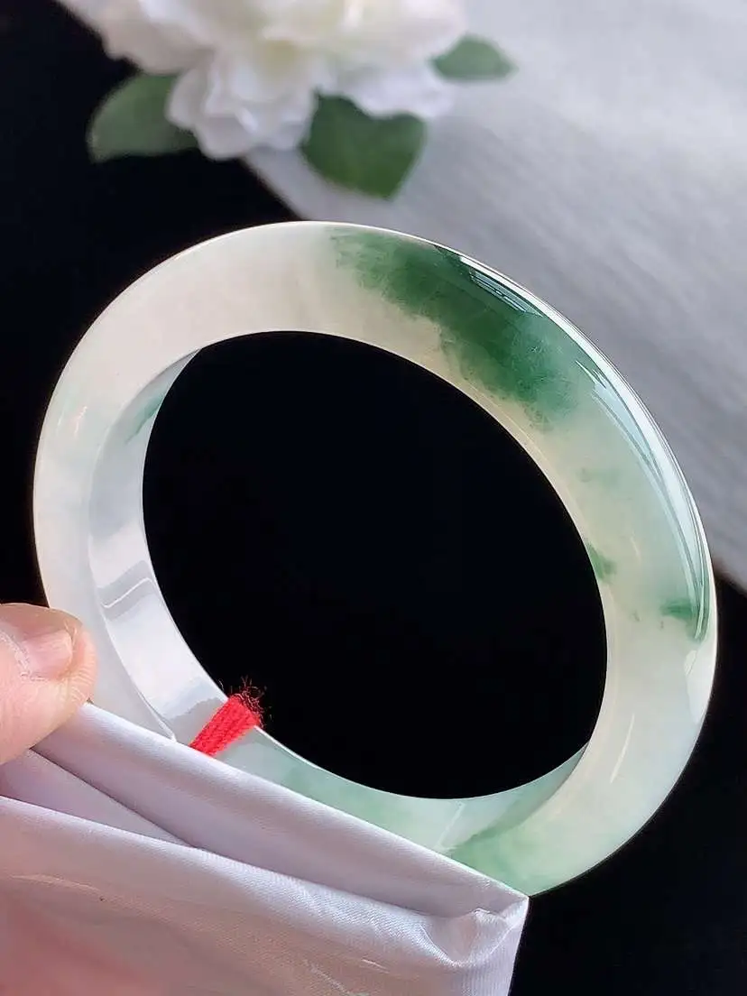 a货翡翠老坑冰种飘花正装正圈手镯54-55圈口  尺寸54.8×12×8.5mm 1115