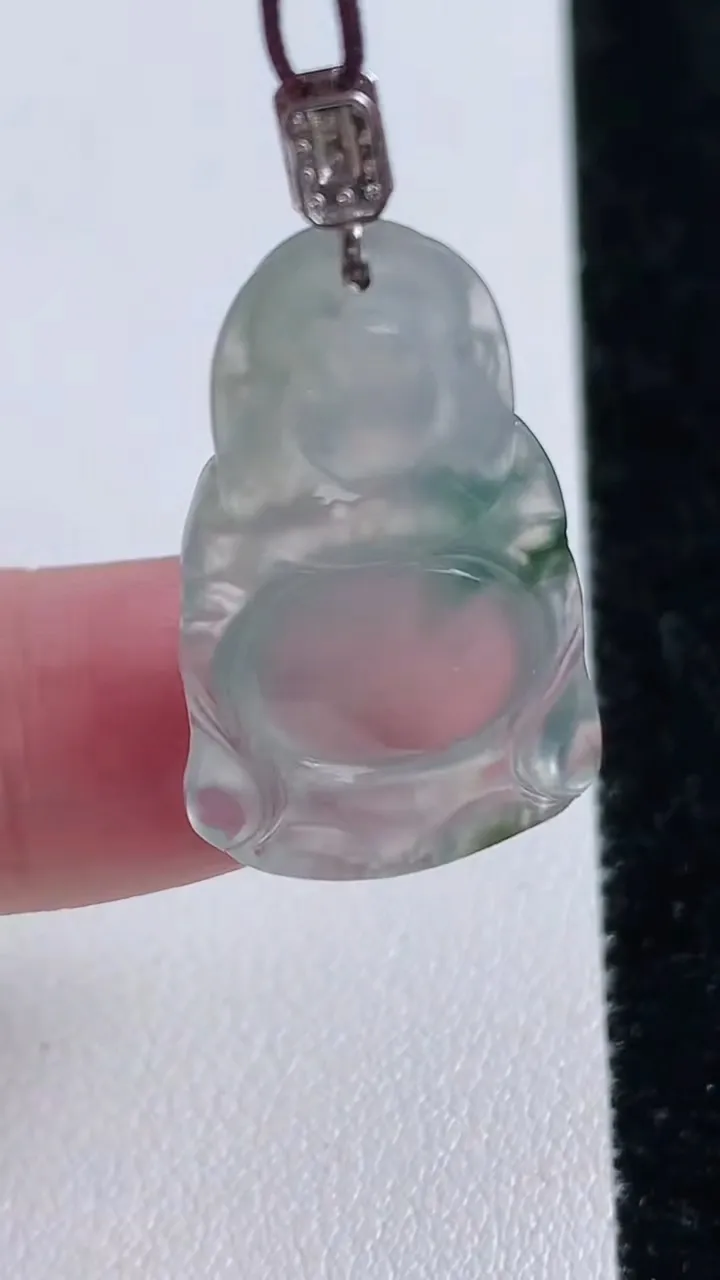 天然A货翡翠种飘花站佛 佛公吊坠，尺寸30-17.6-5.5，重量:4.53g
11月15日