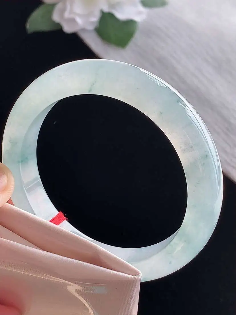 a货翡翠老坑冰种飘花正装正圈手镯55-56圈口  尺寸55.8×11.2×8.5mm 1115