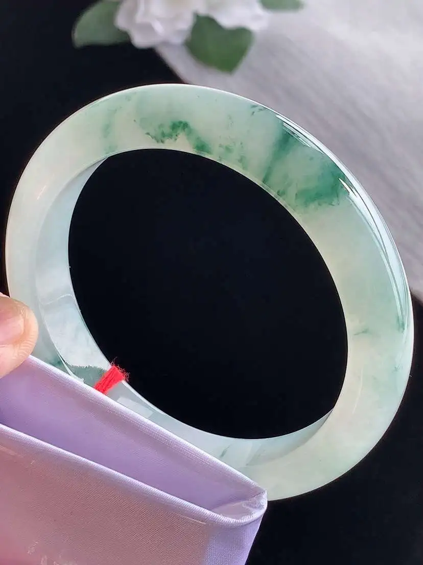 a货翡翠老坑冰种飘花正装正圈手镯59-60大圈口  尺寸59×12×9mm 1115