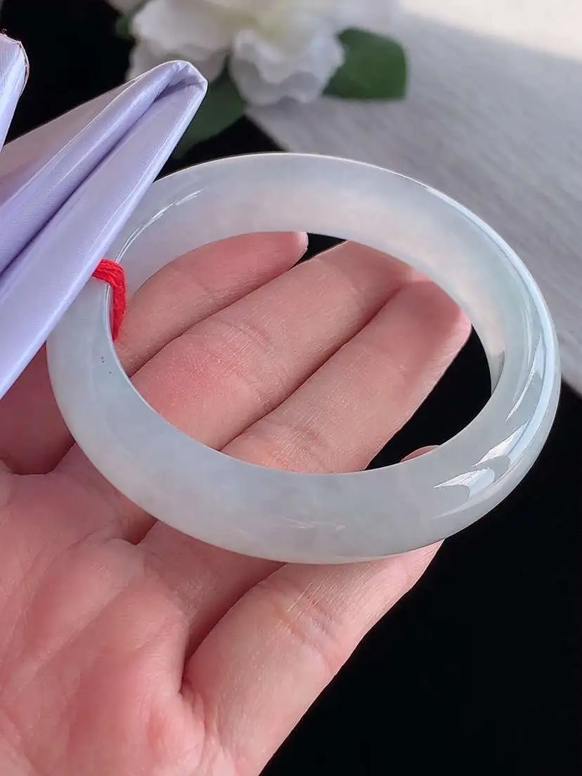 a货翡翠老坑冰种白月光正装正圈手镯52-53小圈口 尺寸52.8×12.2×8.3mm 1115