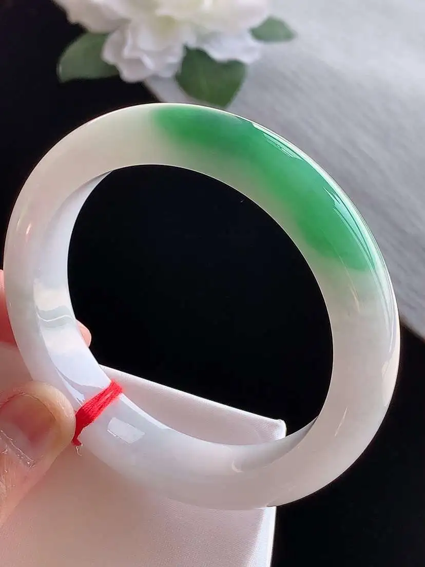 a货翡翠老坑冰种飘绿厚装正装正圈手镯58-59圈口  尺寸58.8×12.3×9.3mm 1115