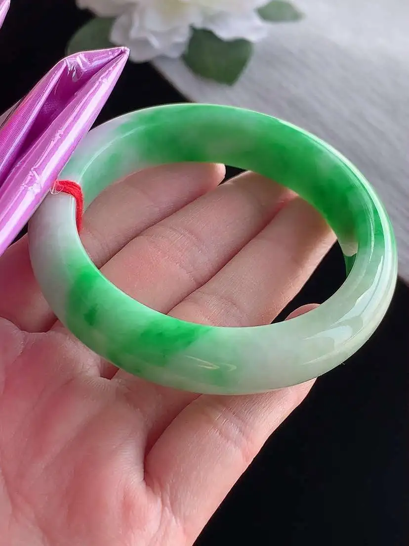 a货翡翠老坑冰种飘阳绿正装正圈手镯53-54圈口  尺寸53.5×12.8×8.8mm 1115