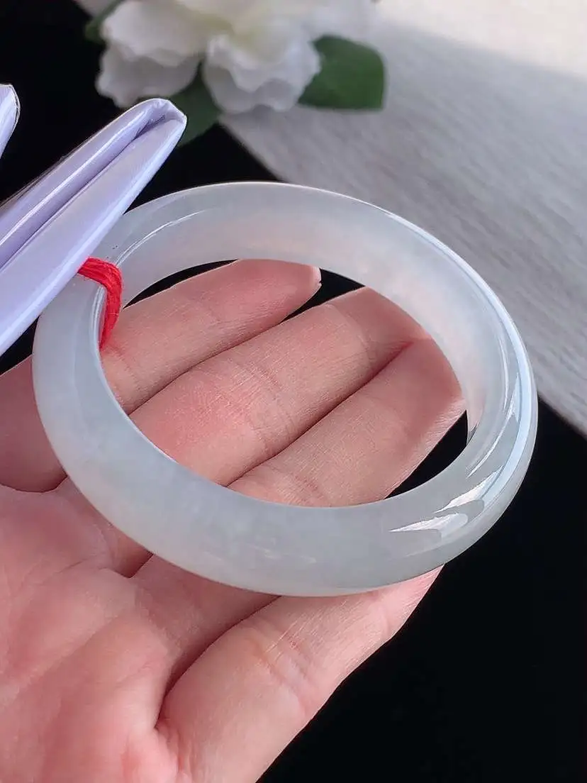 a货翡翠老坑冰种白月光正装正圈手镯52-53小圈口 尺寸52.8×12.2×8.3mm 1115