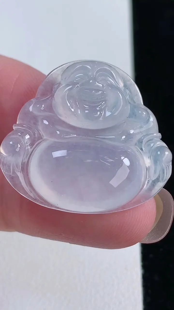 天然A货翡翠佛公吊坠，尺寸26.6-29.5-5.7，重量:7.01g
11月15日