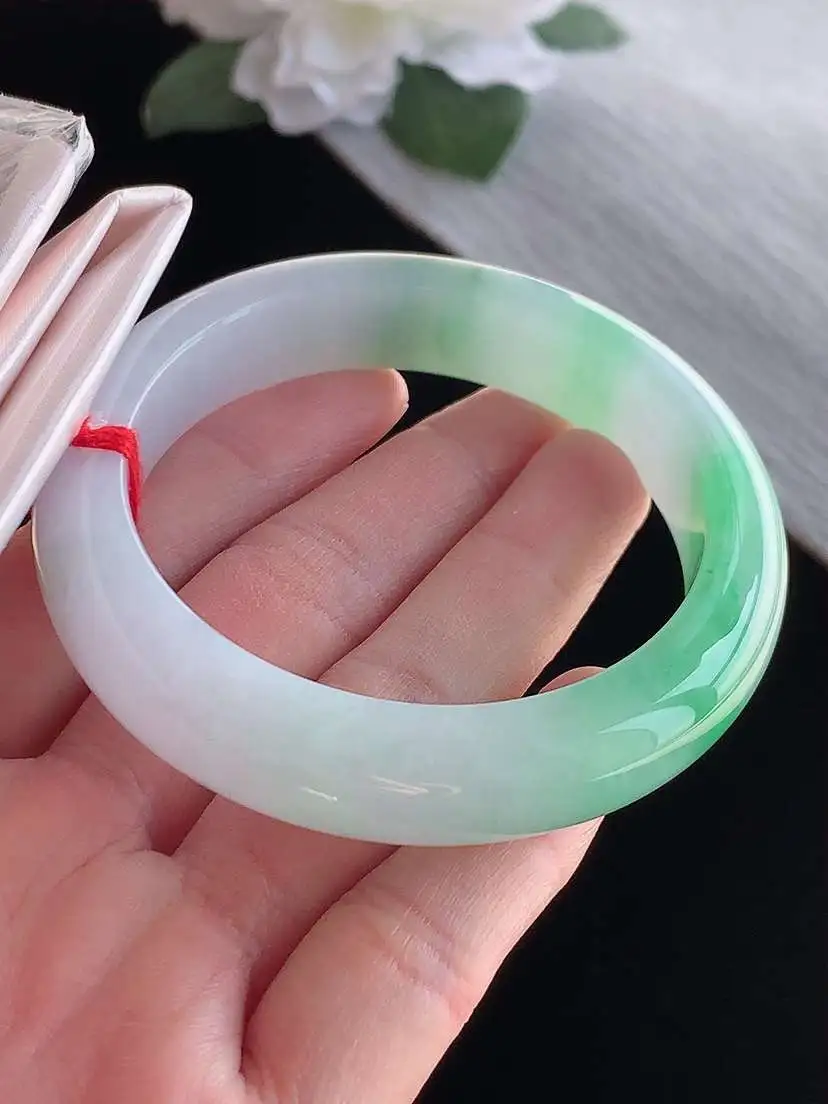 a货翡翠老坑冰种春带彩紫罗兰飘绿正装正圈手镯53-54圈口  尺寸53×12.5×8.8mm 1115