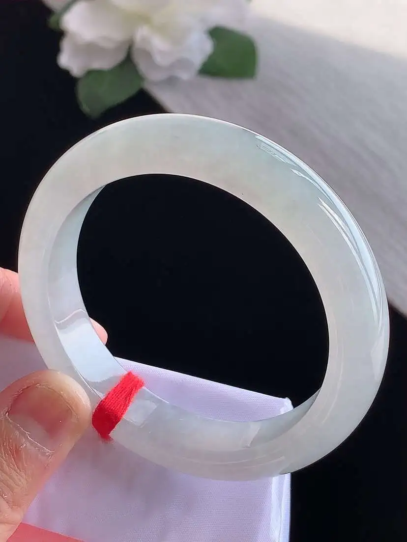 a货翡翠老坑冰种白月光正装正圈手镯52-53小圈口 尺寸52.8×12.2×8.3mm 1115